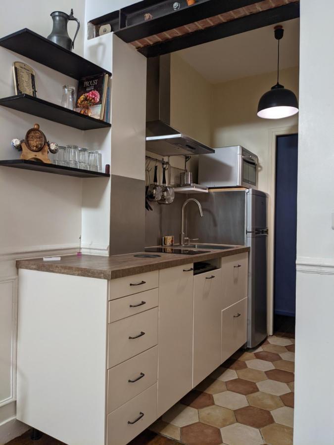 Private Acces To The All Flat. Charming Parisian. Exteriör bild